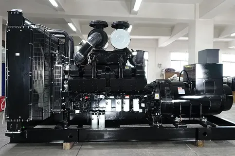 مجموعة مولدات الديزل مع محرك نوع كامينز، DB-640GF